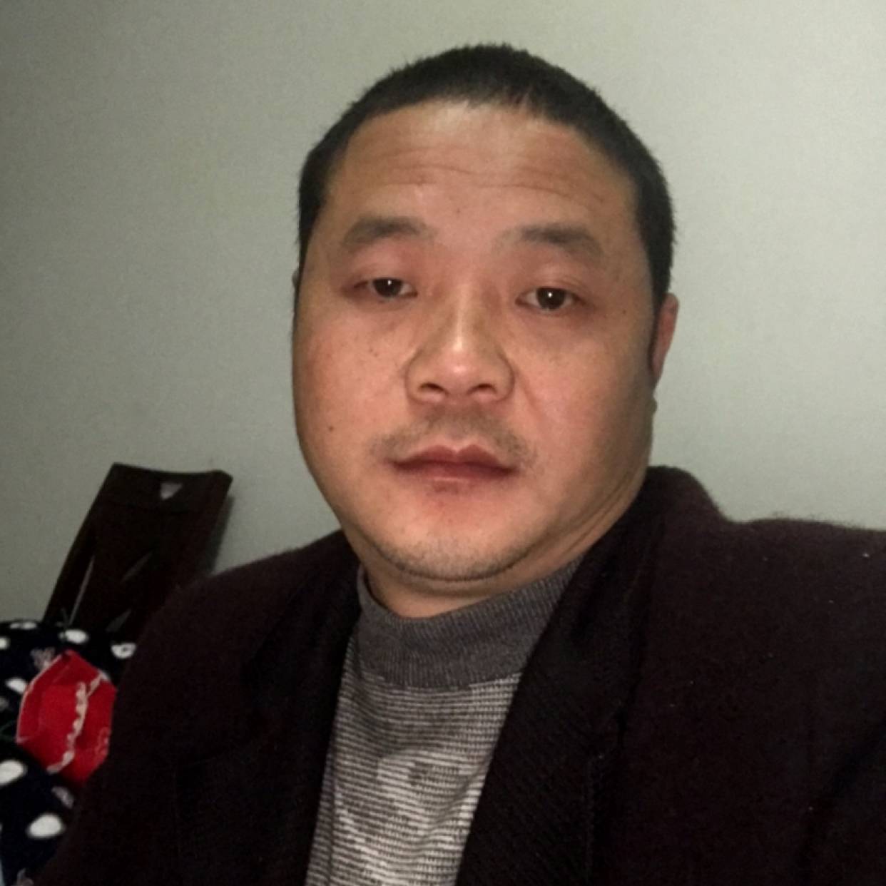 山岚闻明媚的照片