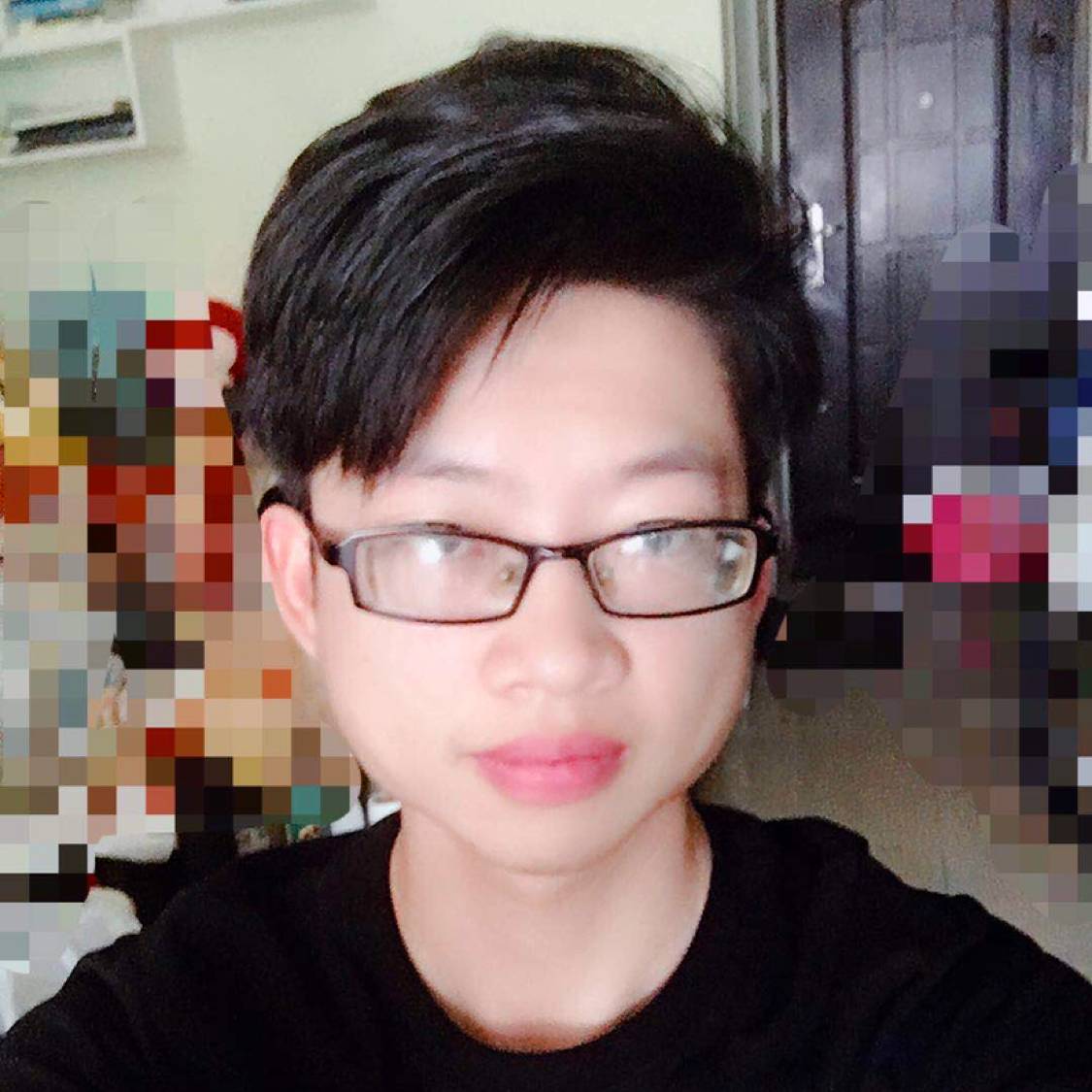 你是谁咯的照片