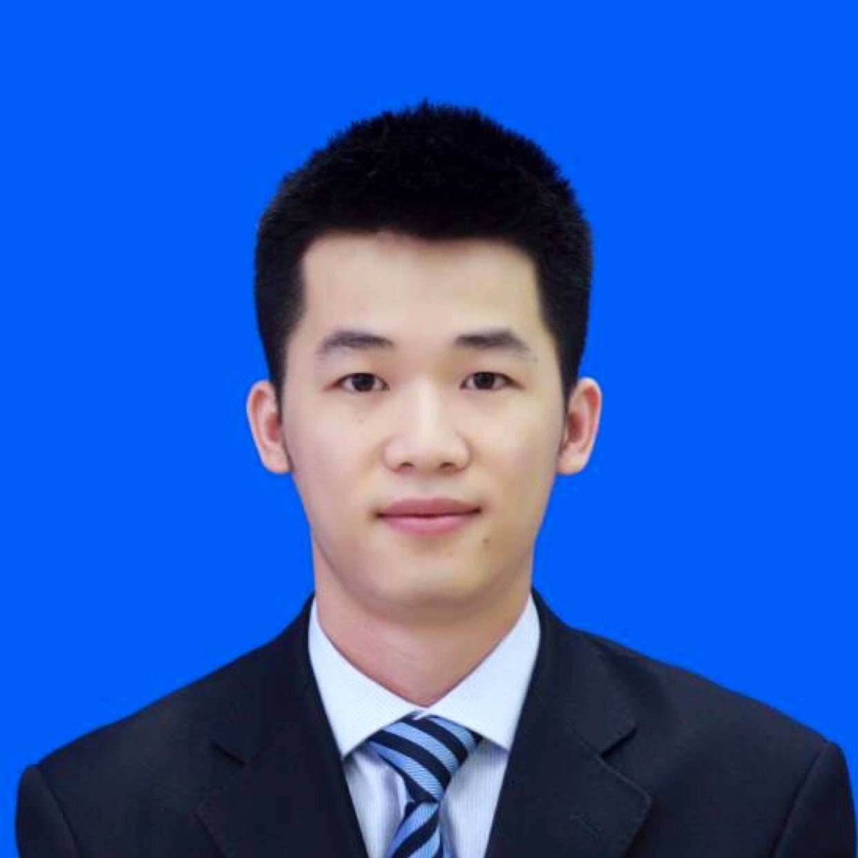 诚心愿洛尘的照片