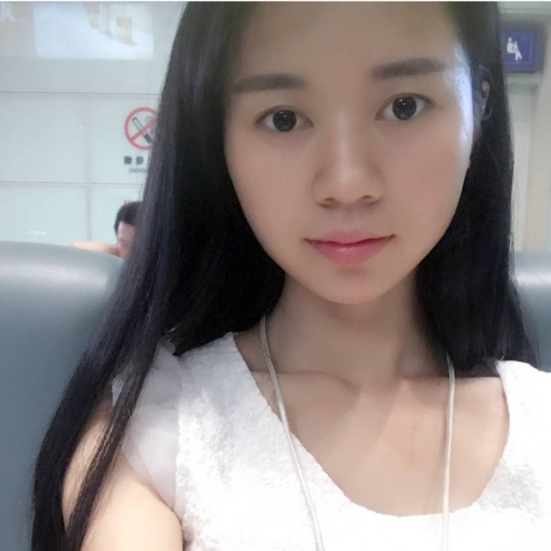 荔枝回眸辛勤的照片