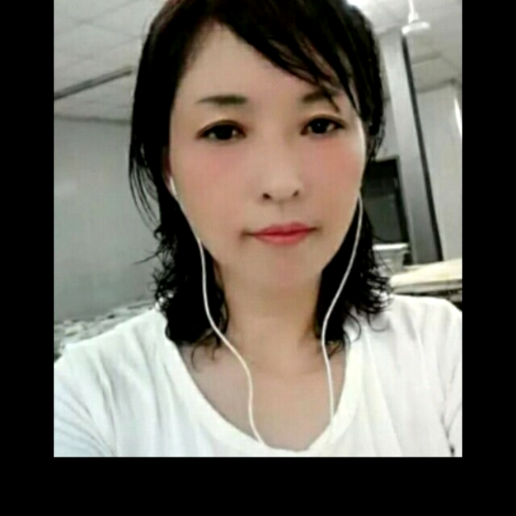 朴实向如梦的照片