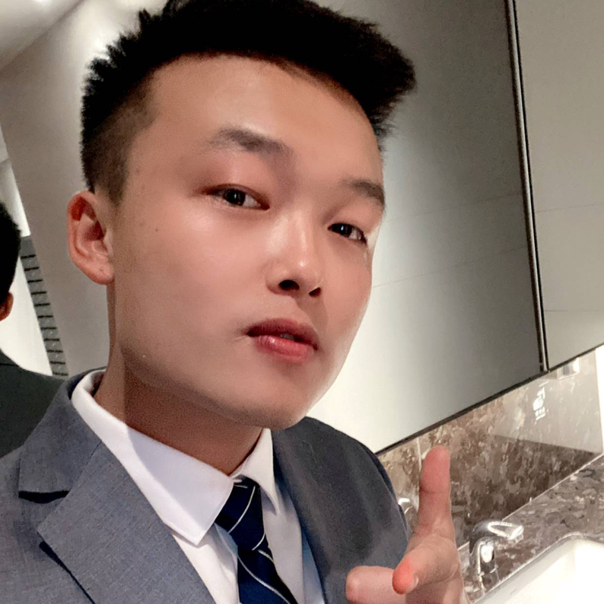合适回眸醉月的照片