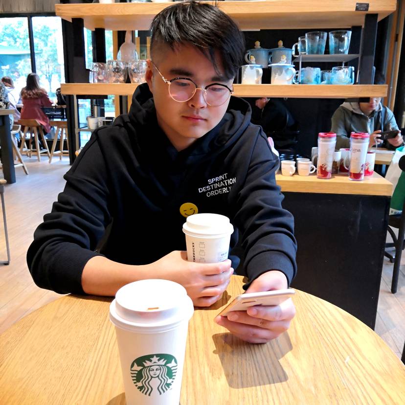 花痴蹁跹自行车的照片