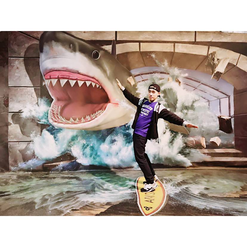 一号小说家的照片