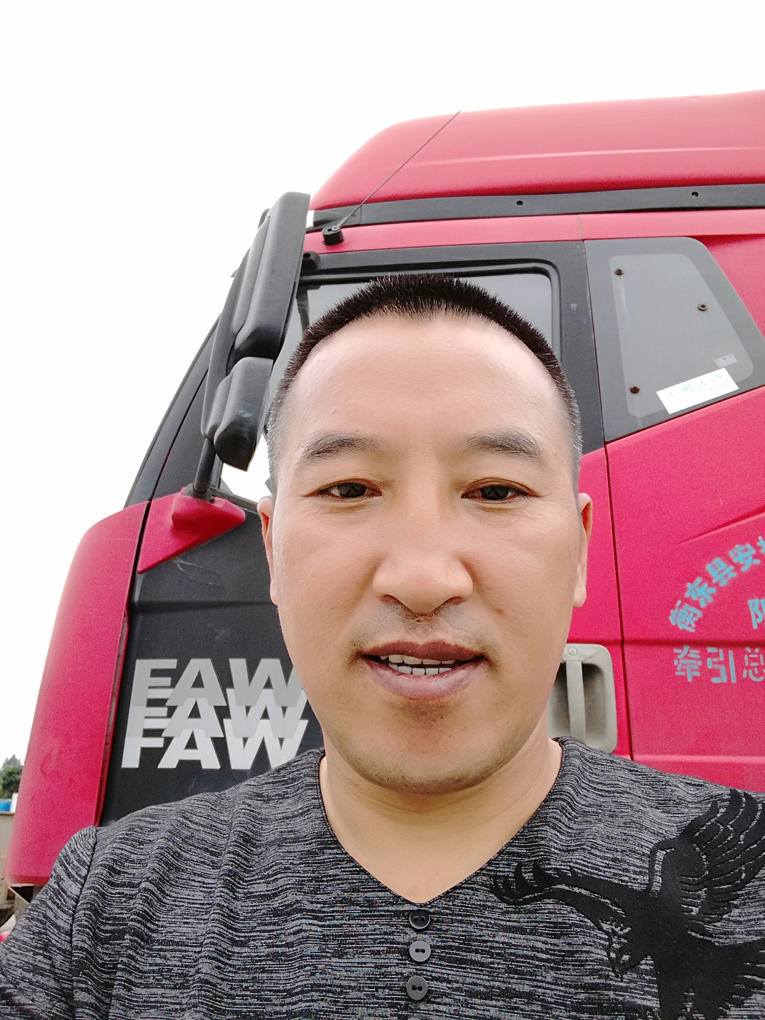 希望和你牵的照片