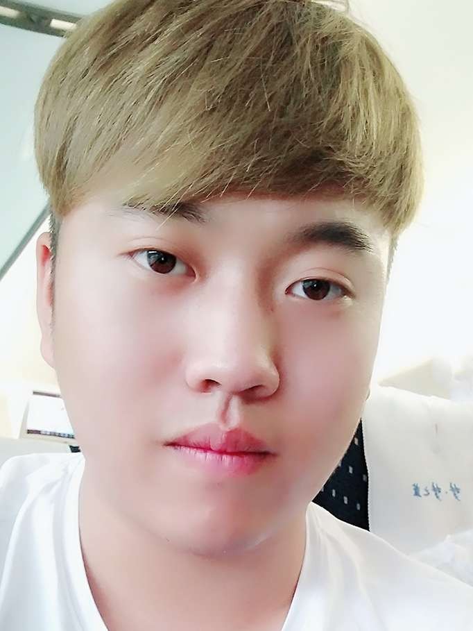 Simon tao的照片