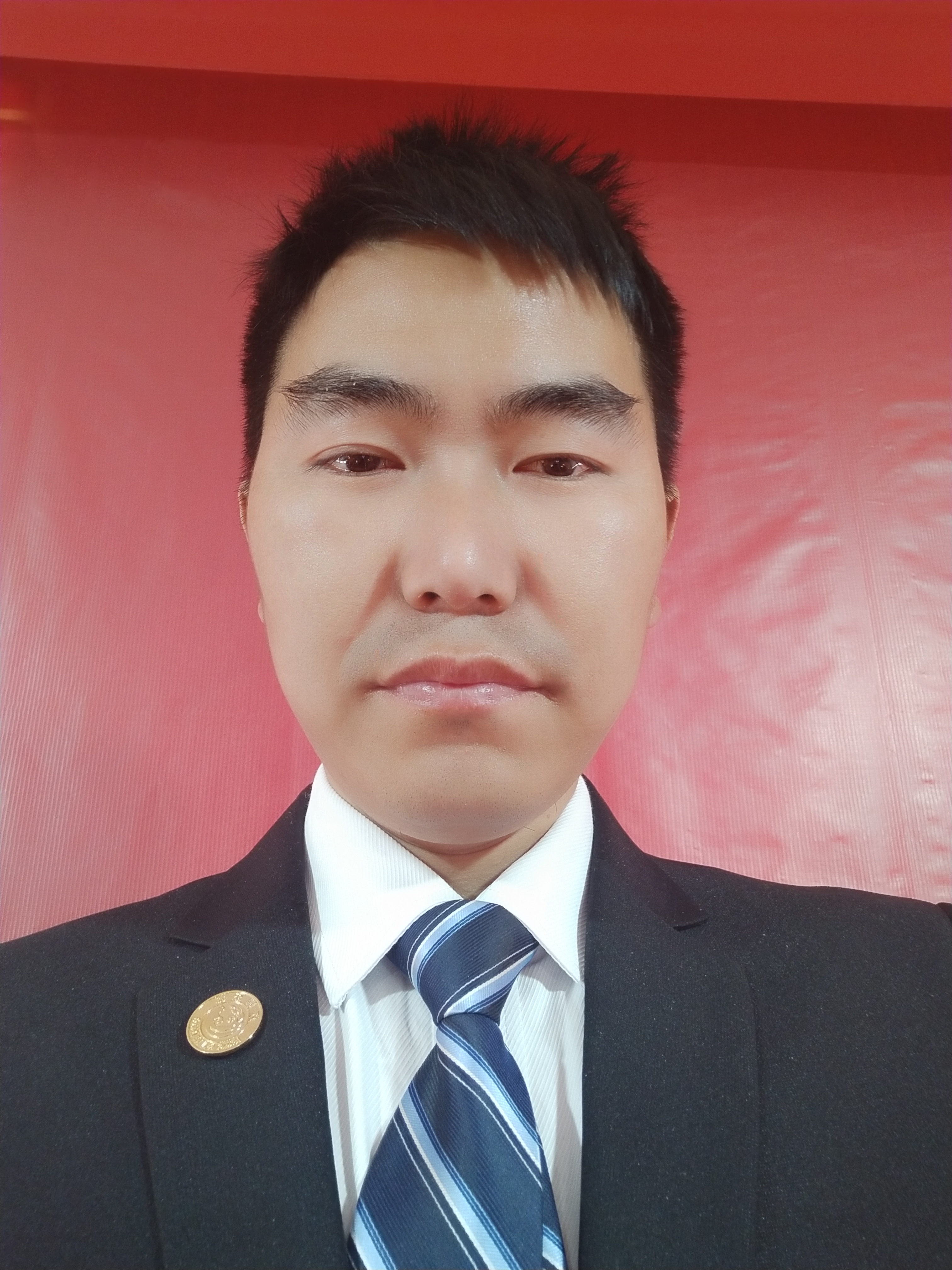 丁龙伟的照片
