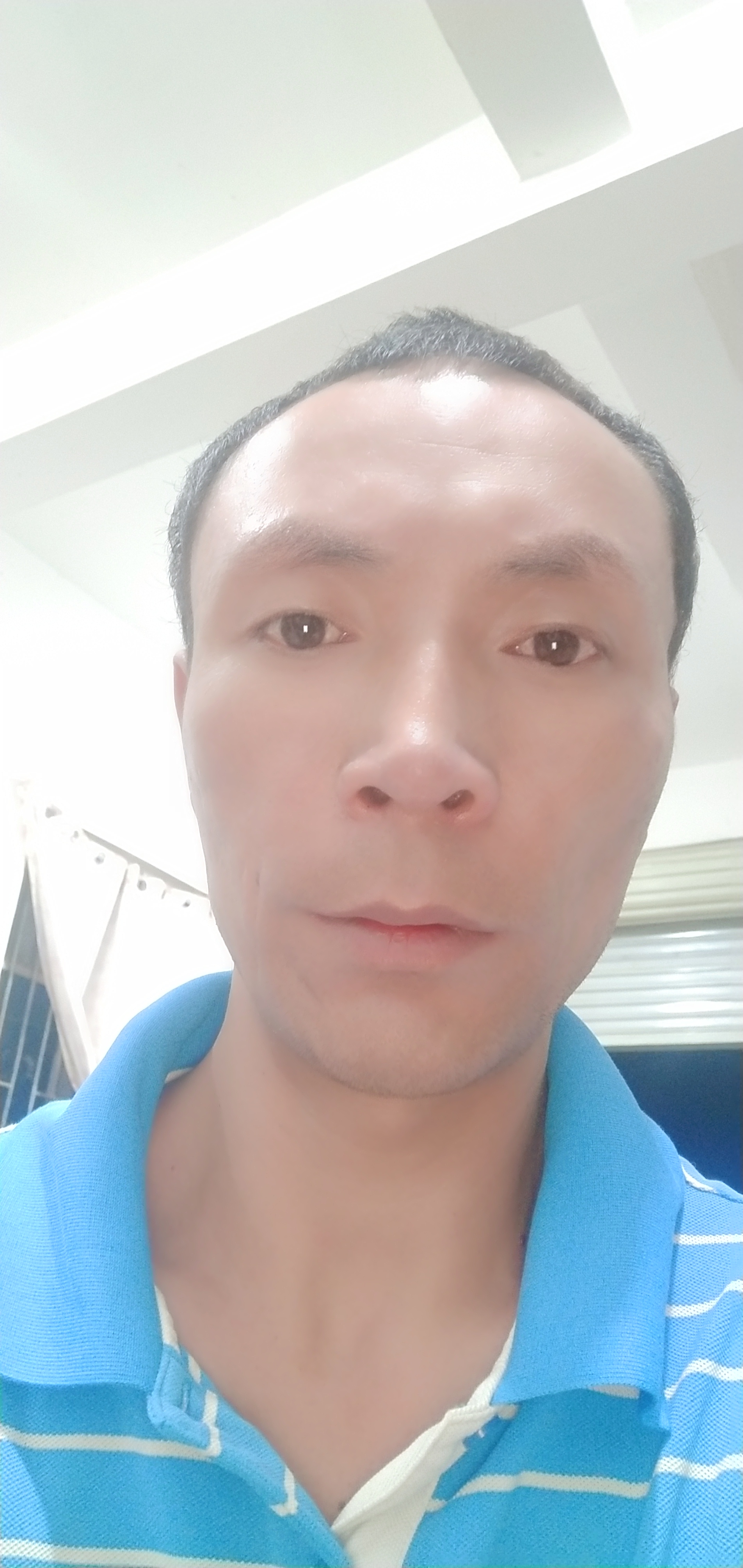 灰包娃娃的照片