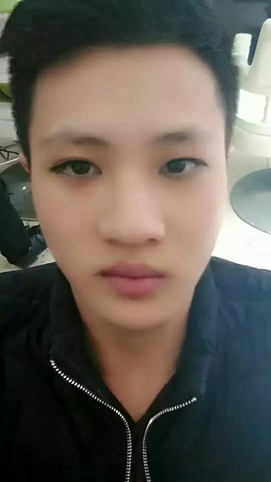 匸㕕丶的照片