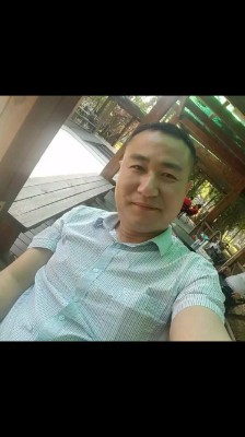 夏日龙卷风的照片