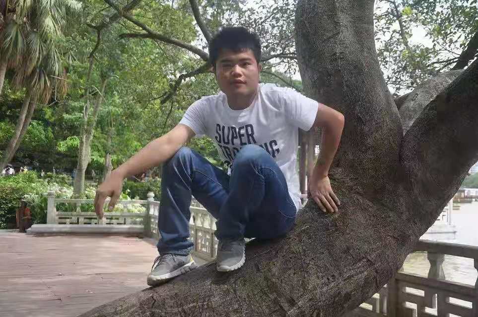 失落打工客的照片