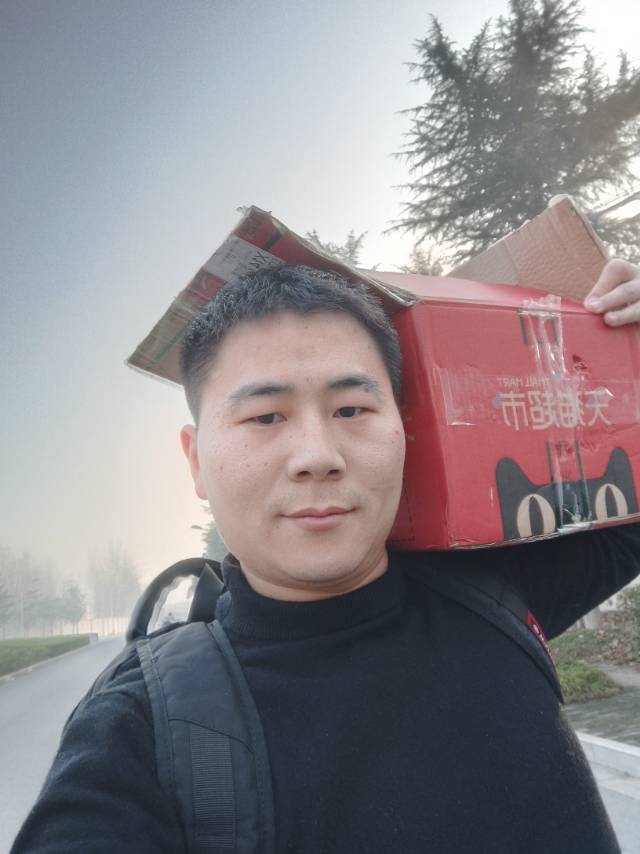 平凡中的不庸碌的照片