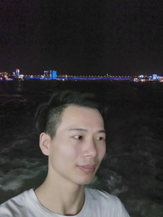 Allen ♞的照片