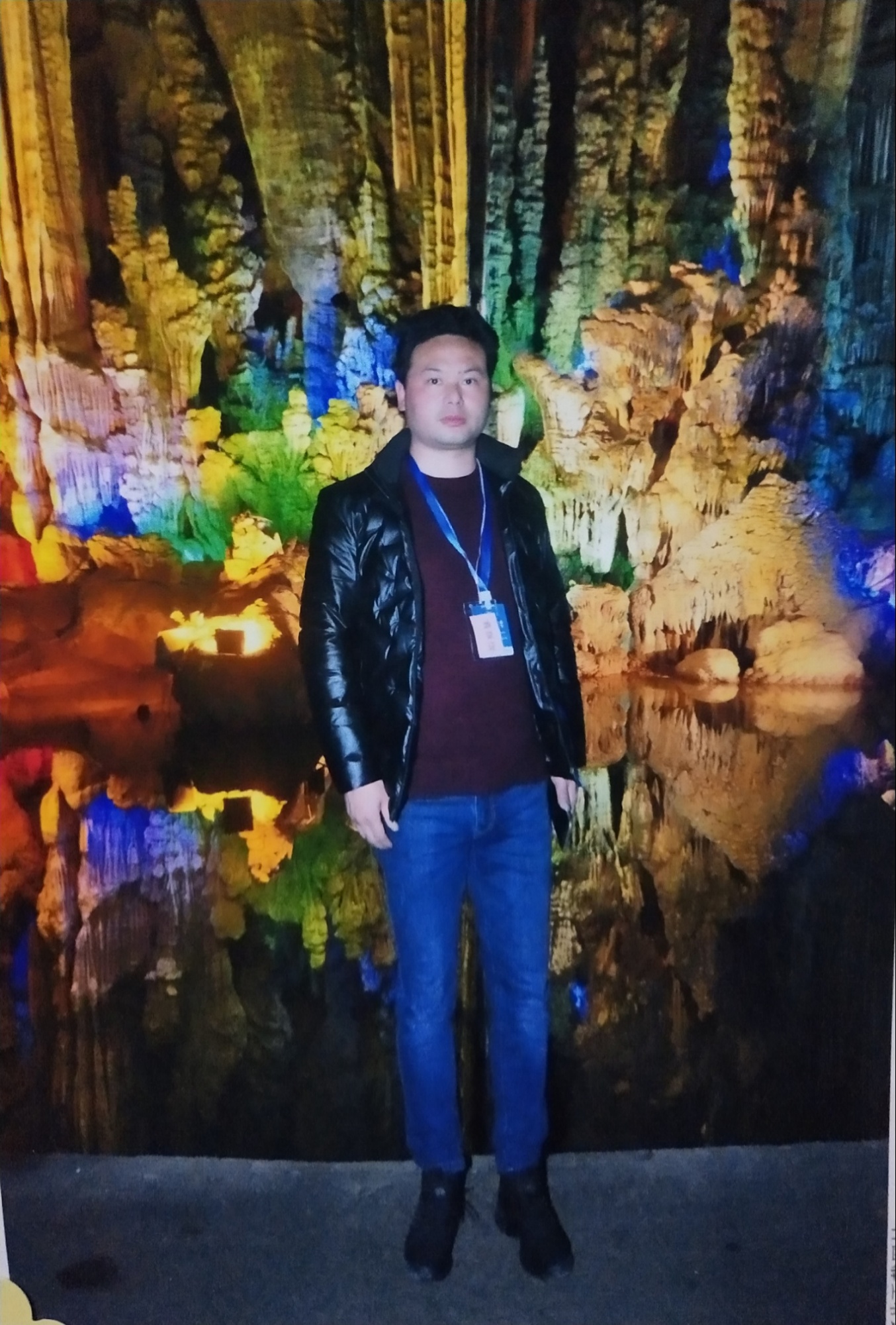绝情逝的照片