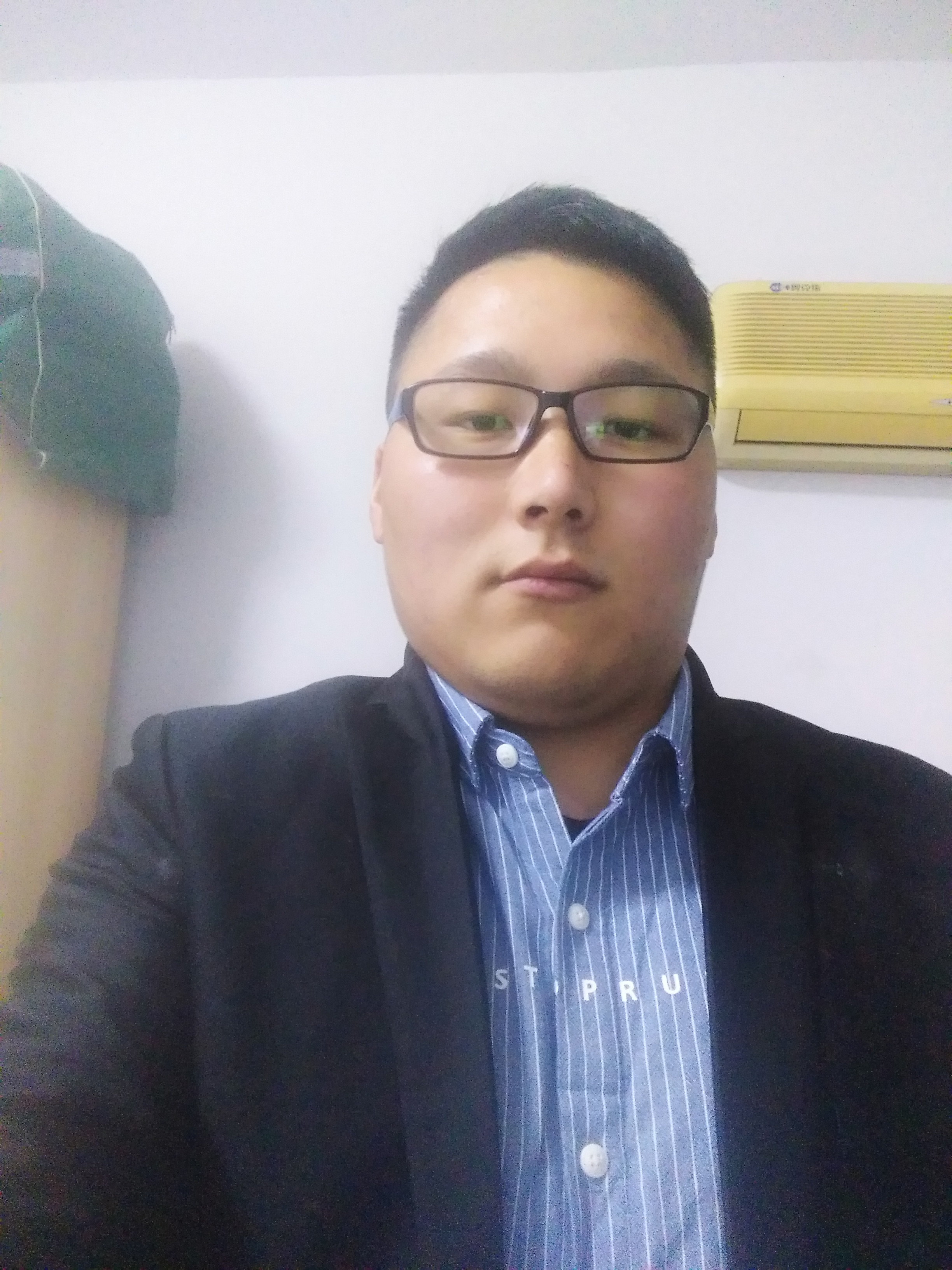 慕容绝言的照片