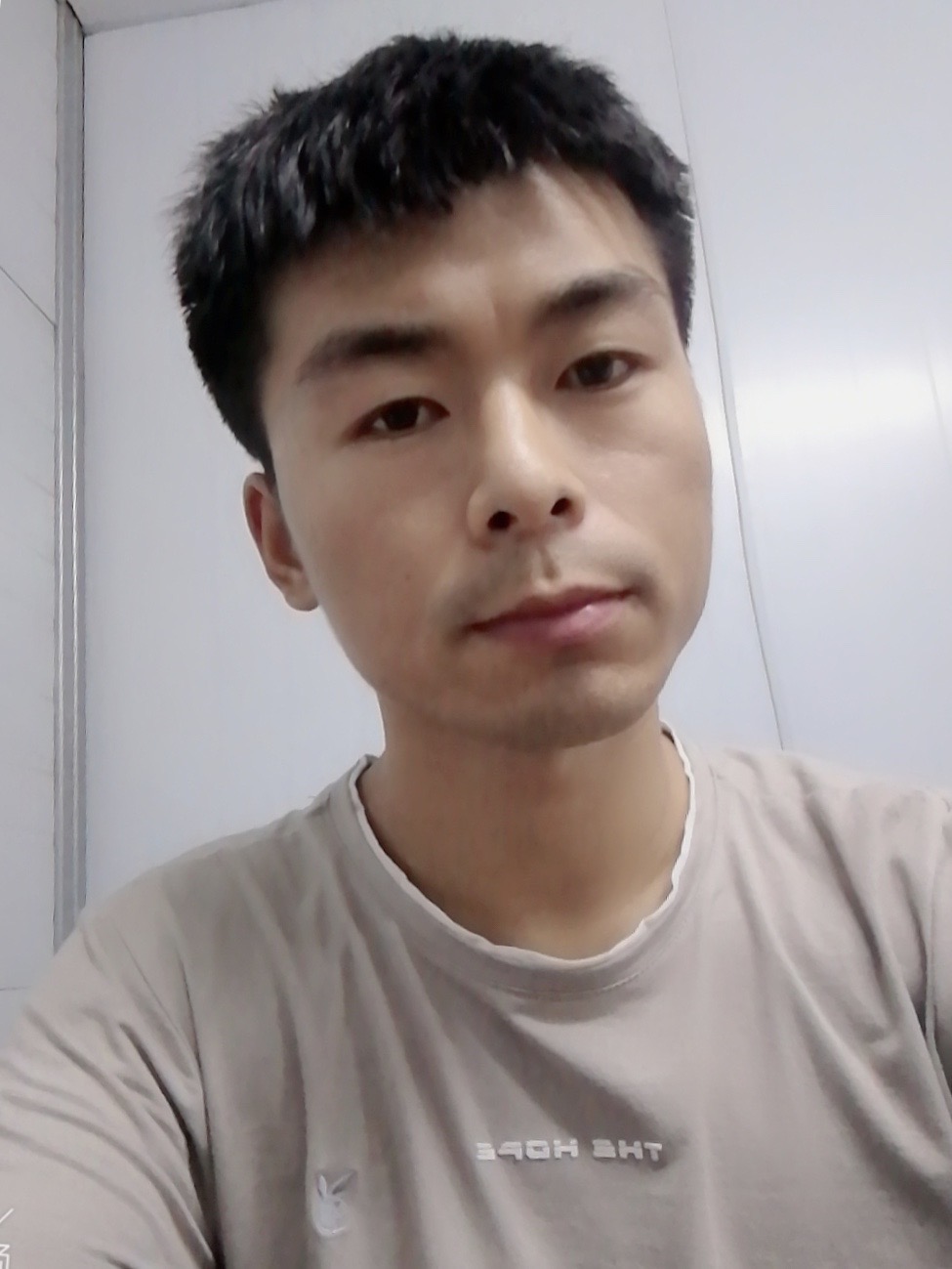 荀弥的照片