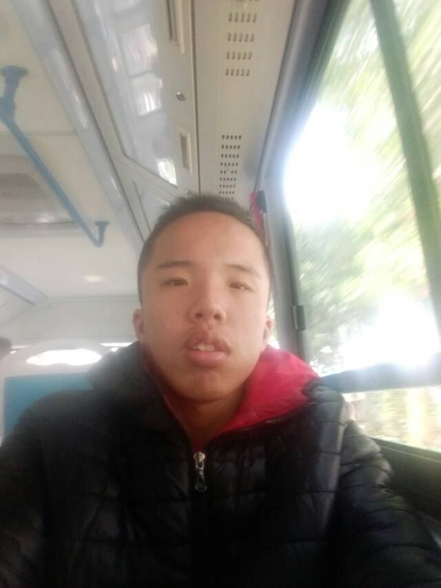 奔跑吧兄弟小猎豹的照片