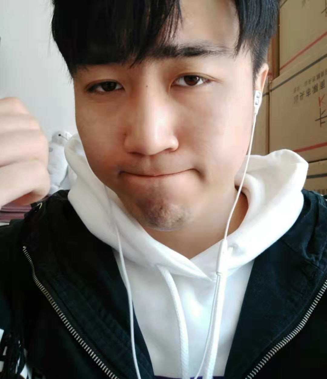 魔镜忧伤的照片