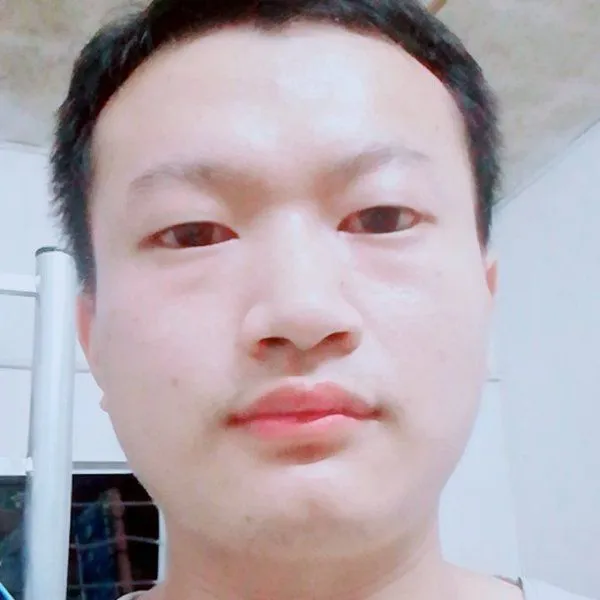 小巧深拥暖阳的照片