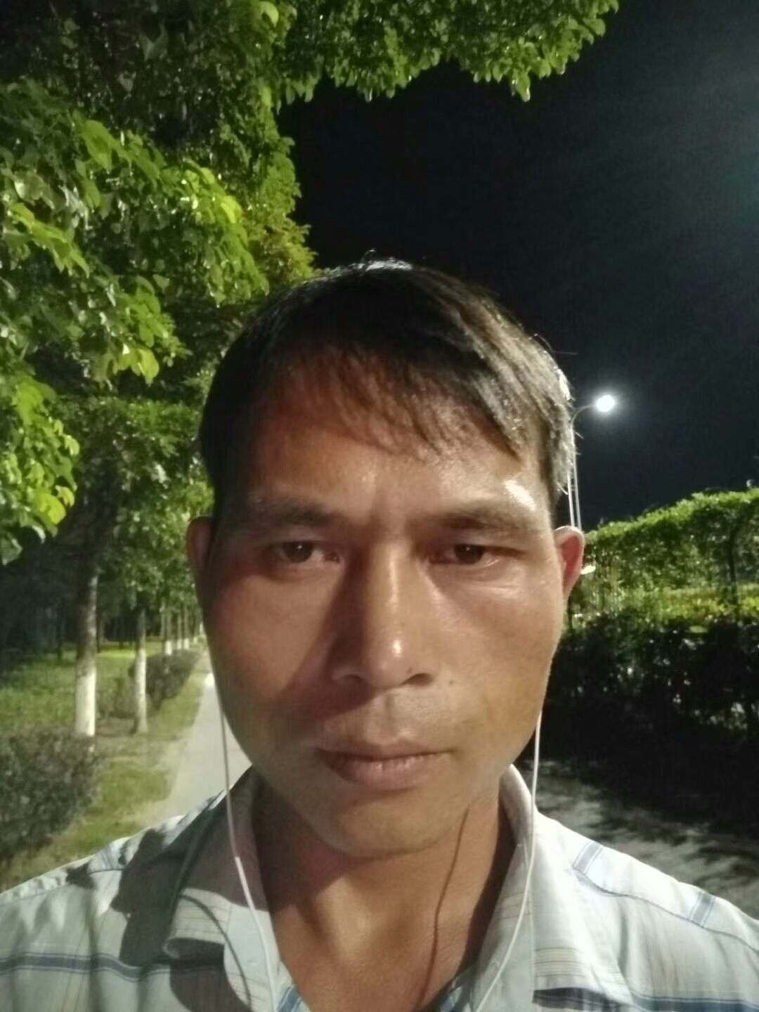 石远荣的照片