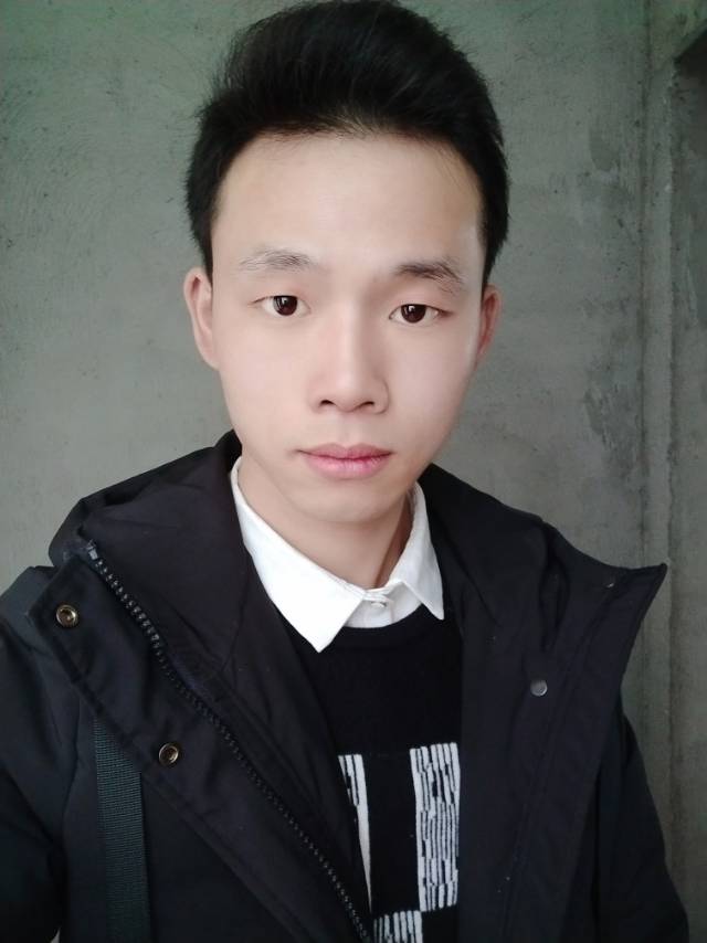 老实巴交没人喜欢的照片
