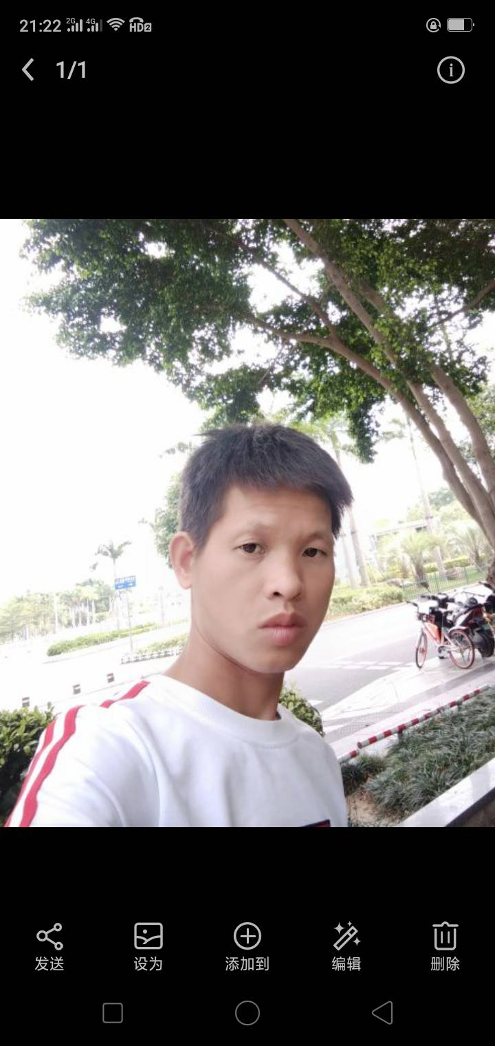 陆义的照片