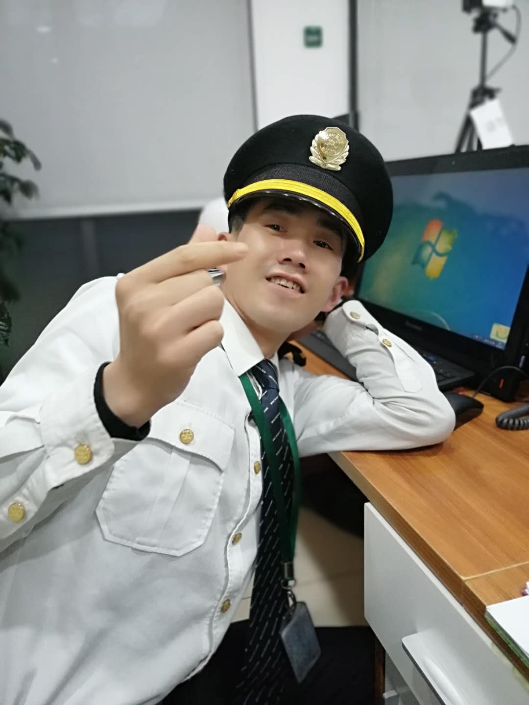 他知道的照片