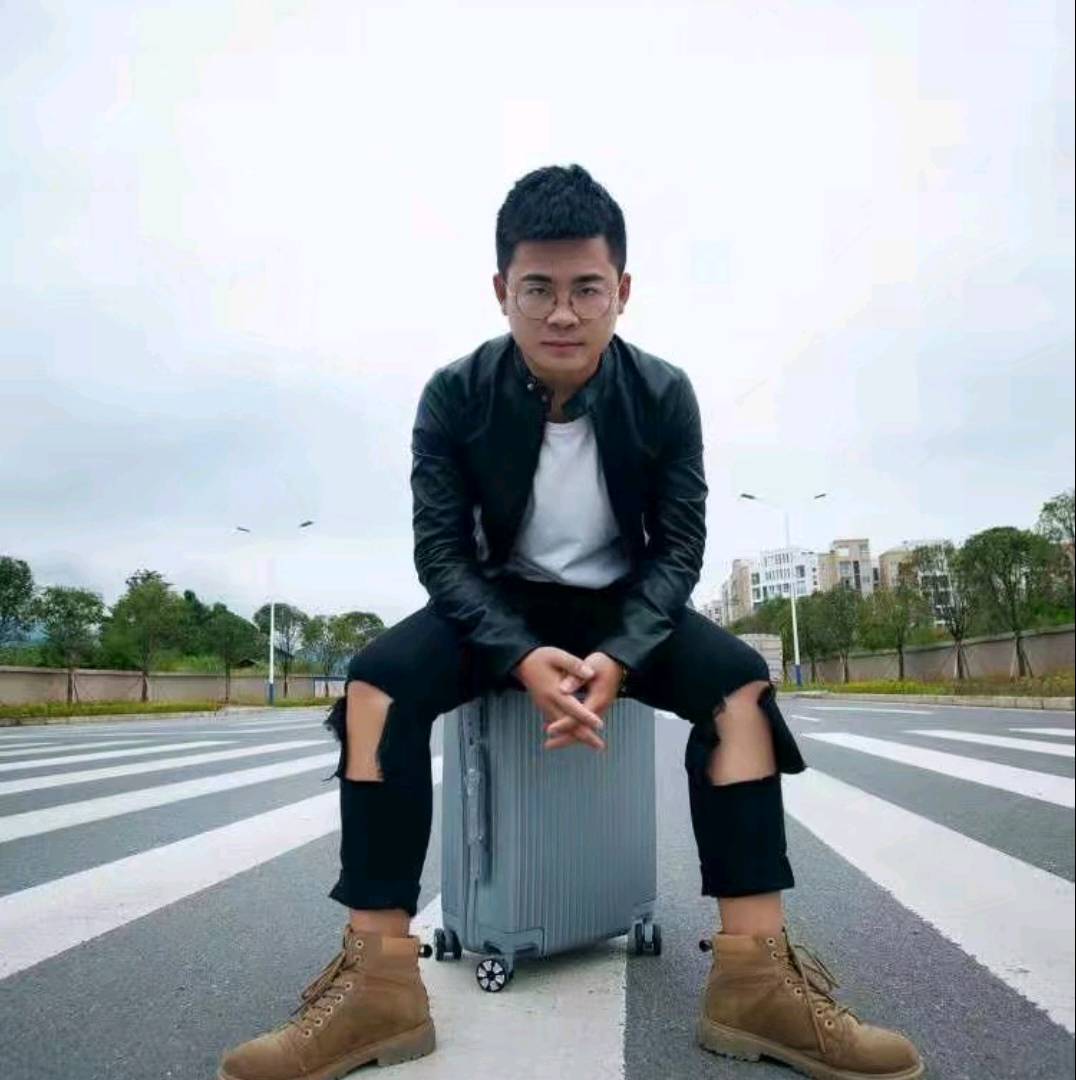 深情的时候的照片