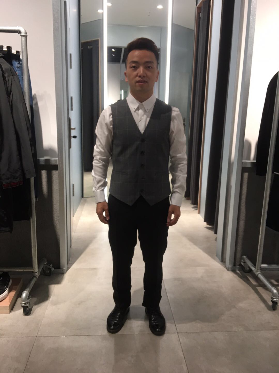 只求一缘的照片