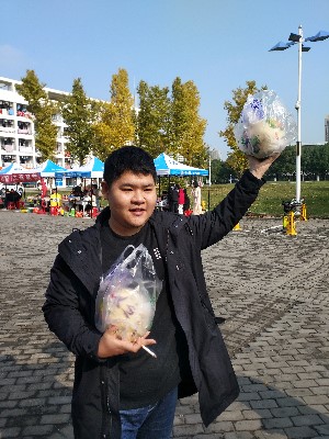 周许俊杰的照片