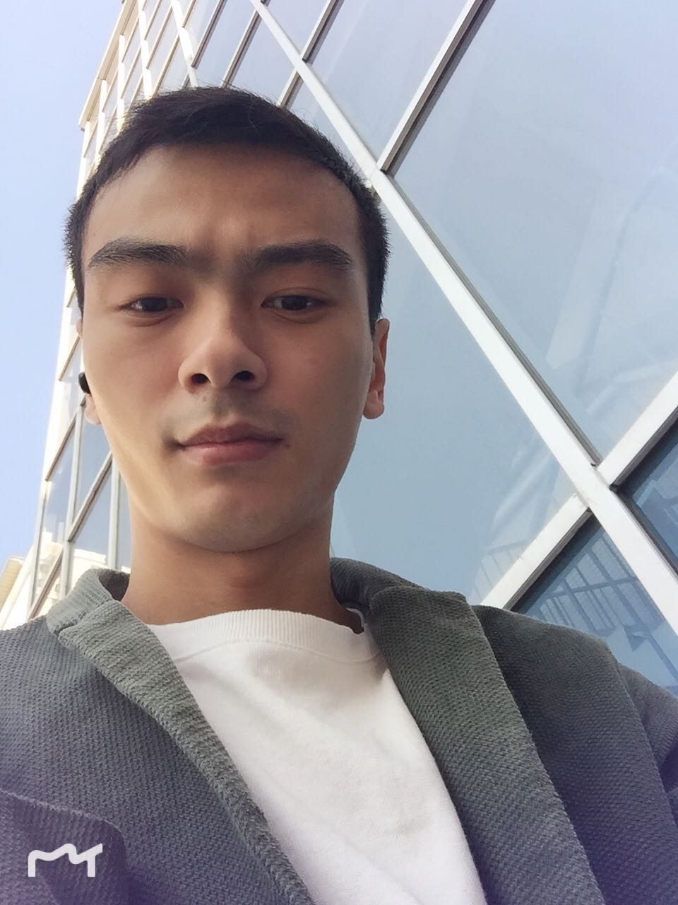 戏子弄颜的照片