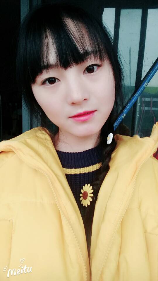 元萧的照片