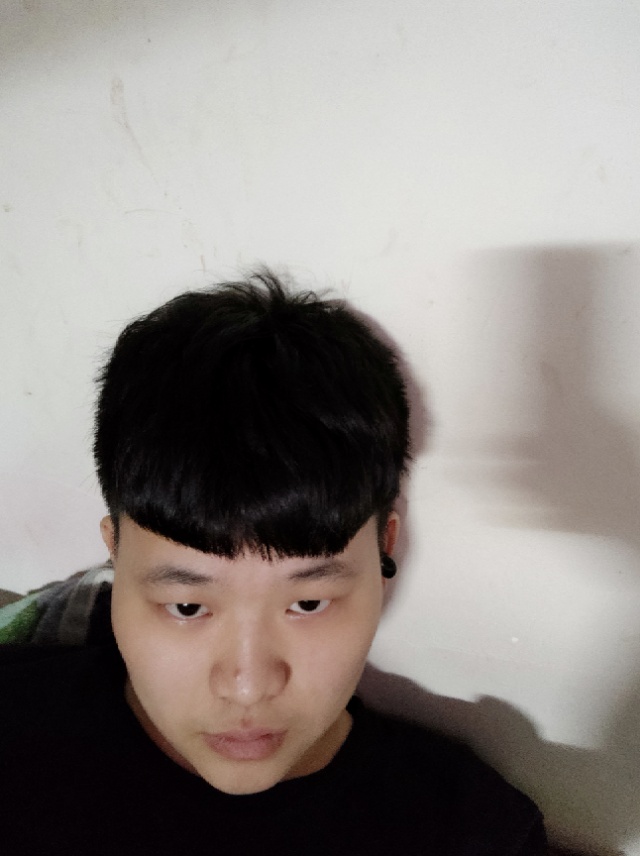 陌生的你。。的照片