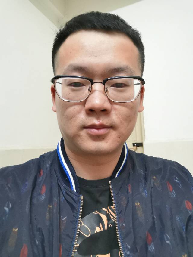 哈尼古拉斯的照片