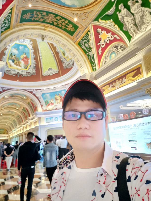 荡来荡去的照片