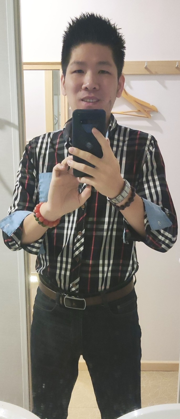 爱笑的男人运气好的照片