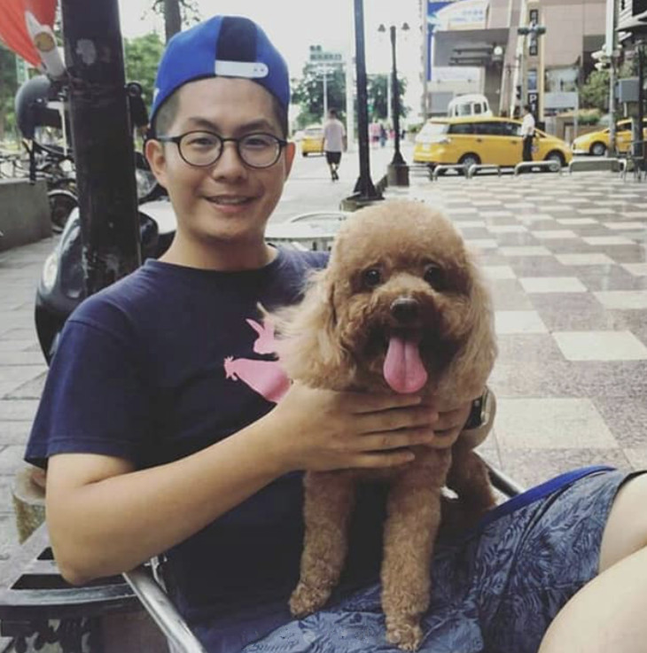 几行旅人的照片