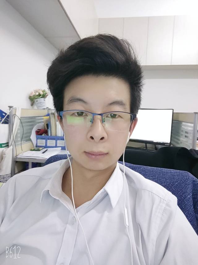 苏发祥的照片