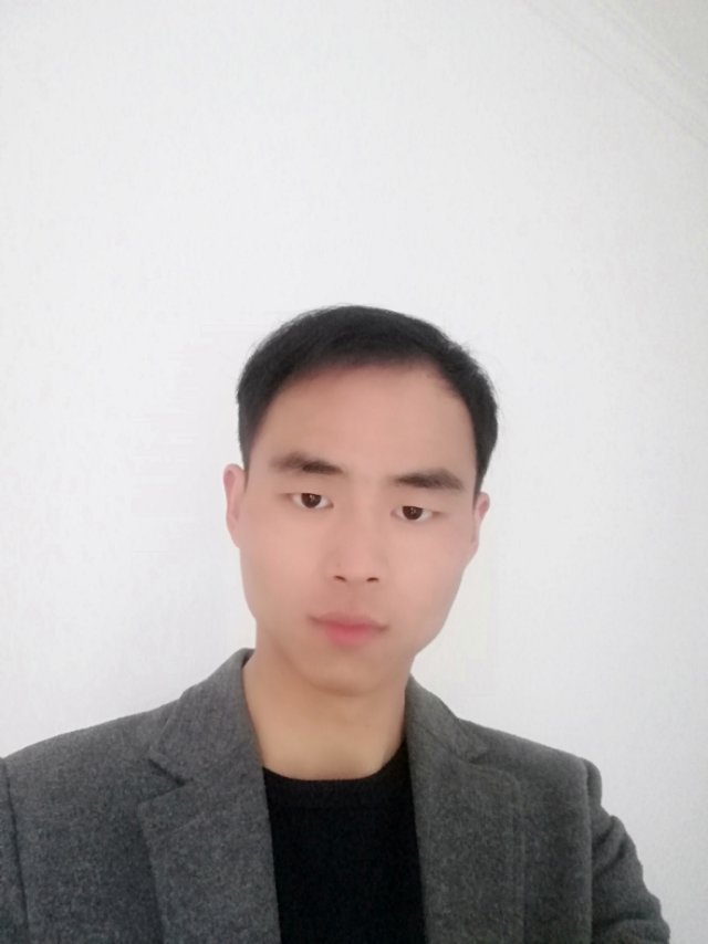 会员050160700的照片