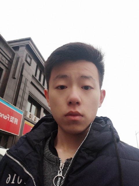 开心的生存的照片