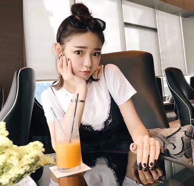 23芳的照片