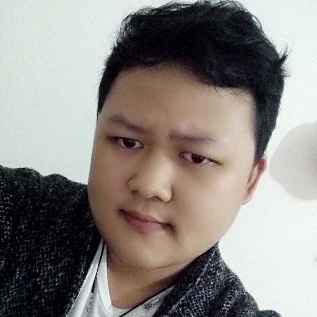 蓝钊的照片