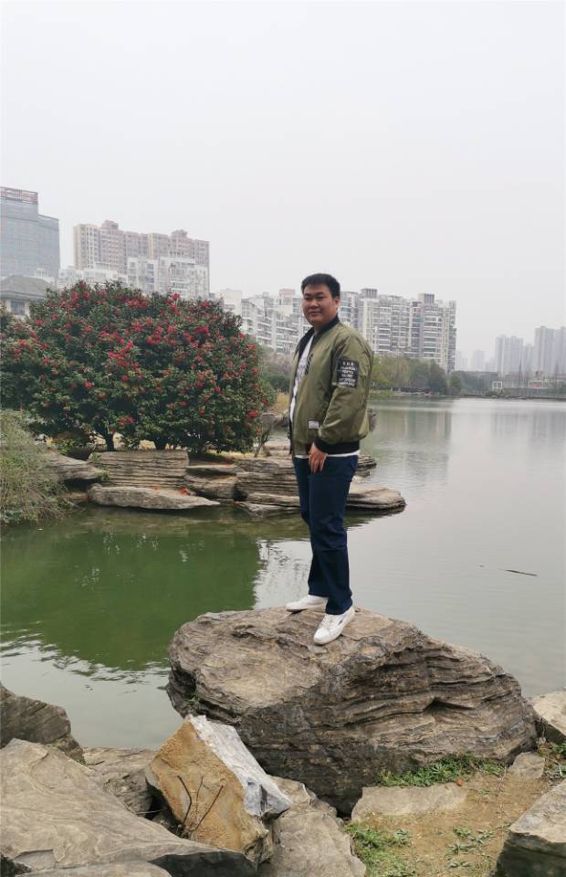 会员092419596的照片