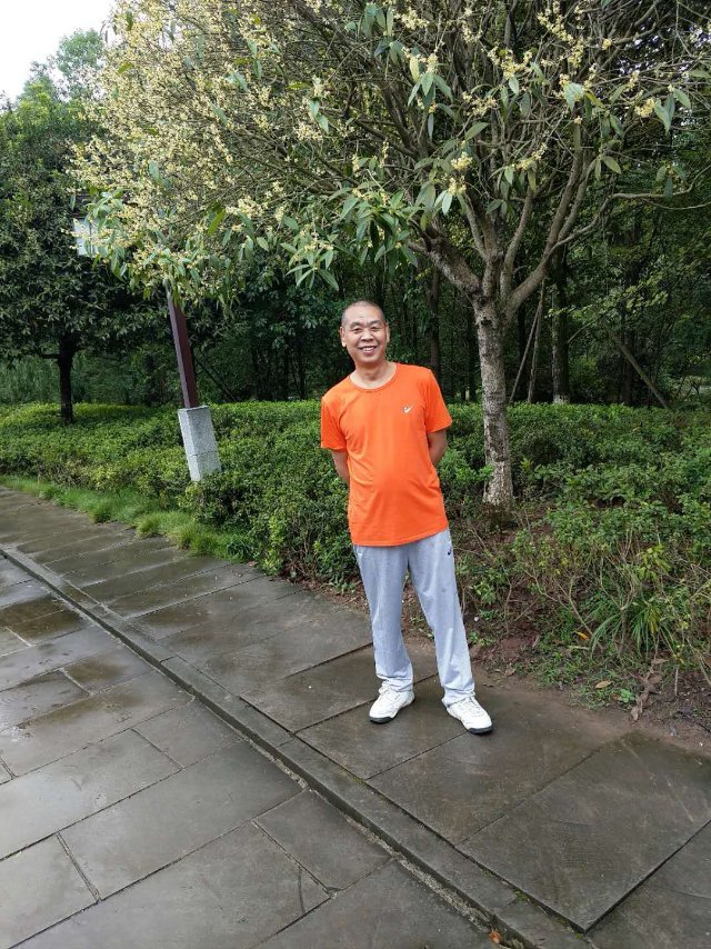 梁开平的照片