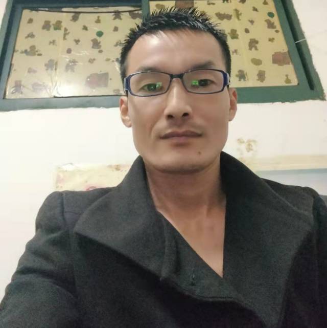 伱有故事我有洒的照片