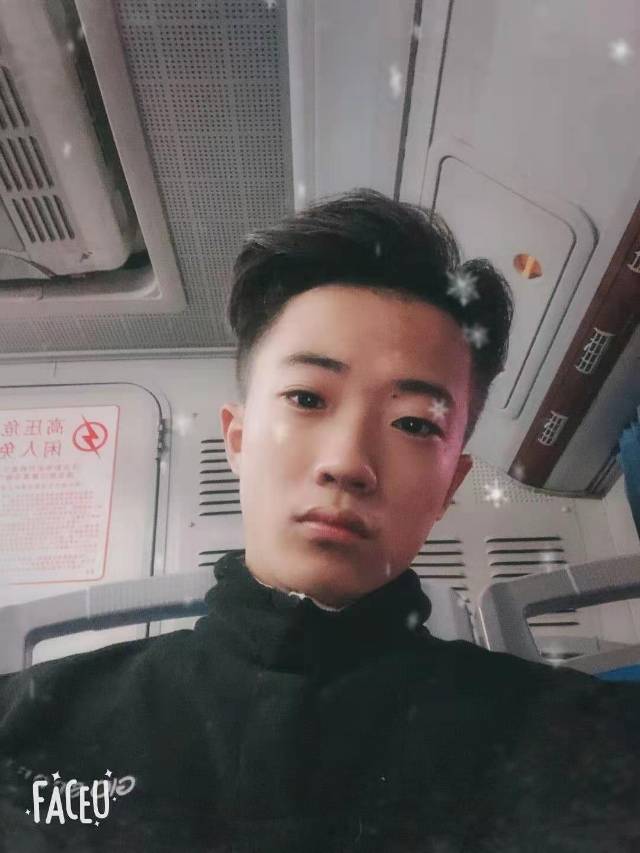 小明明明啊的照片