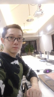 墨个玥的照片