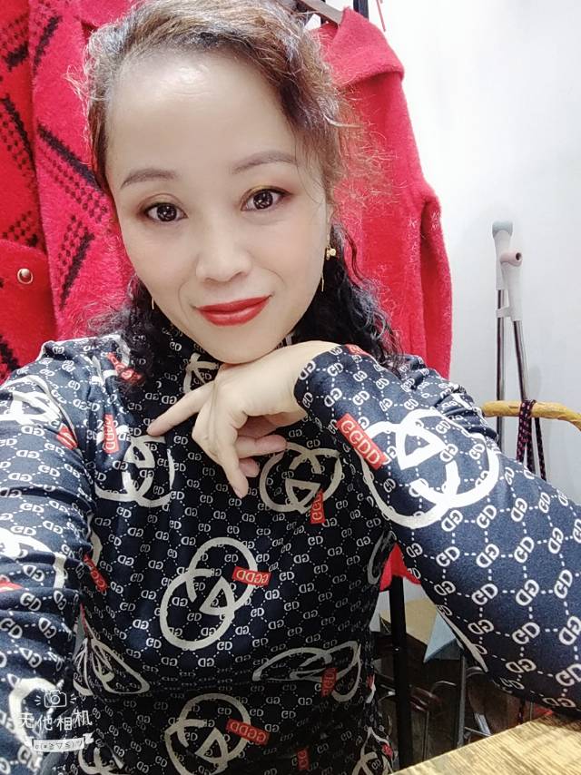 春香美女的照片