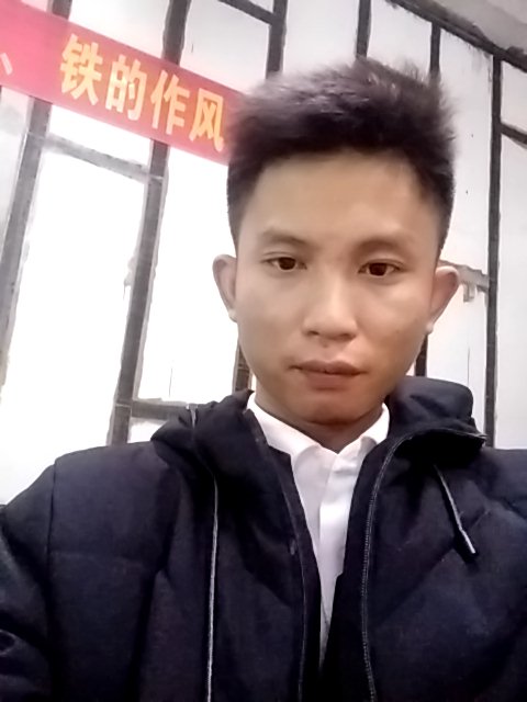 L宇少爷的照片