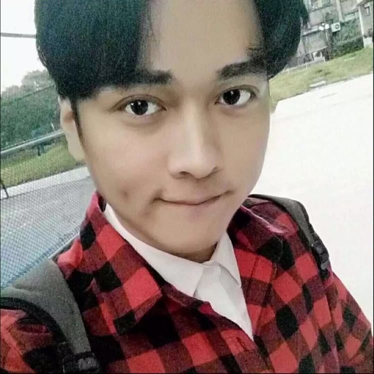 凌逗逗的照片